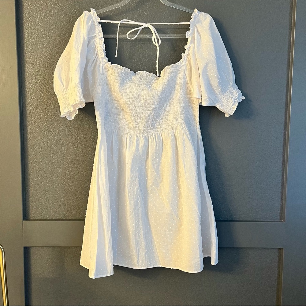 HILL HOUSE • NWT Swiss dot white nap dress • Large